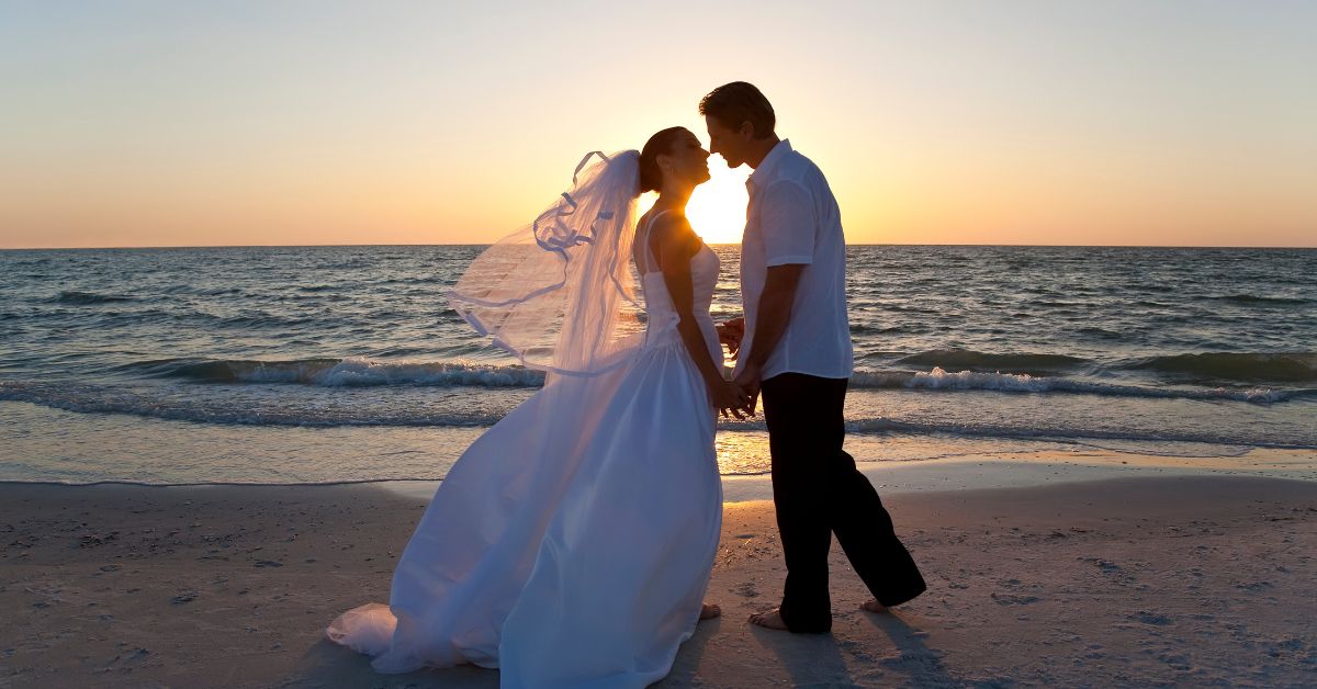 Why You Should Have Your Beach Wedding at Sunset